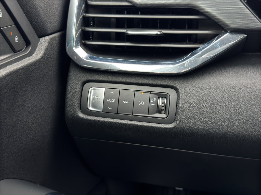 Used 2025 GMC Acadia Elevation image 27