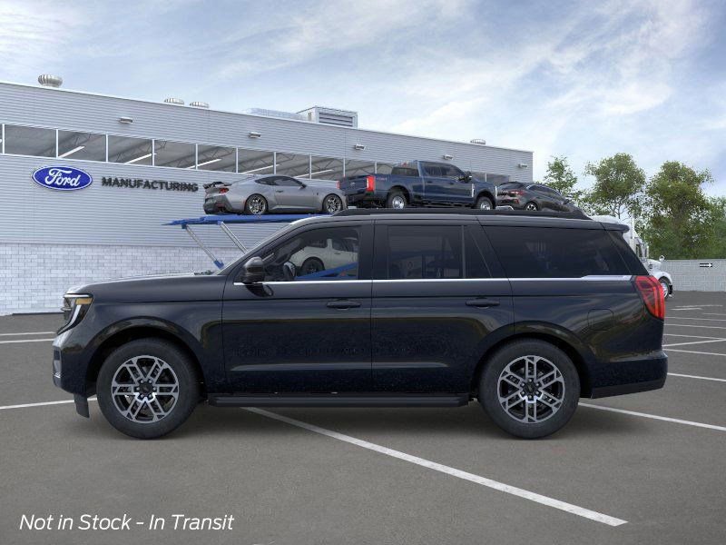 New 2026 Ford Expedition Active image 3