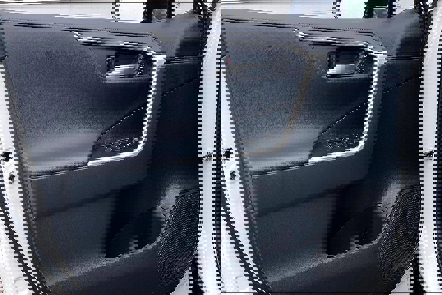 Used 2025 Toyota RAV4 XSE image 28