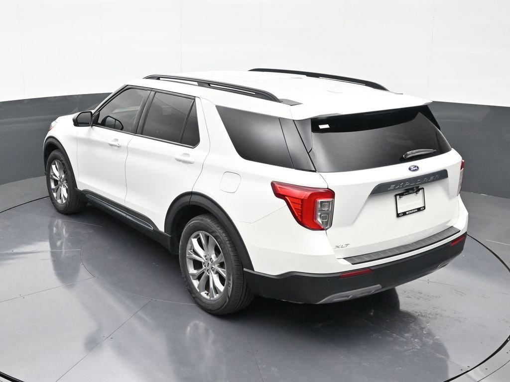 Used 2020 Ford Explorer XLT w/ Equipment Group 202A RWD image 14