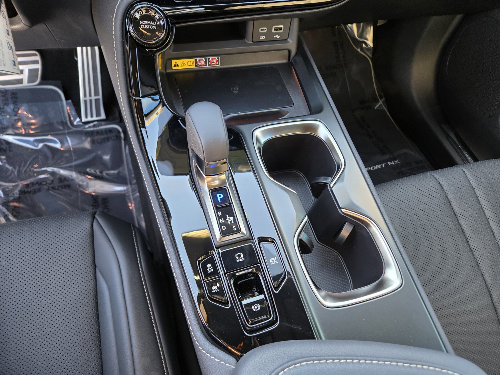 New 2026 Lexus NX 350h F Sport image 12