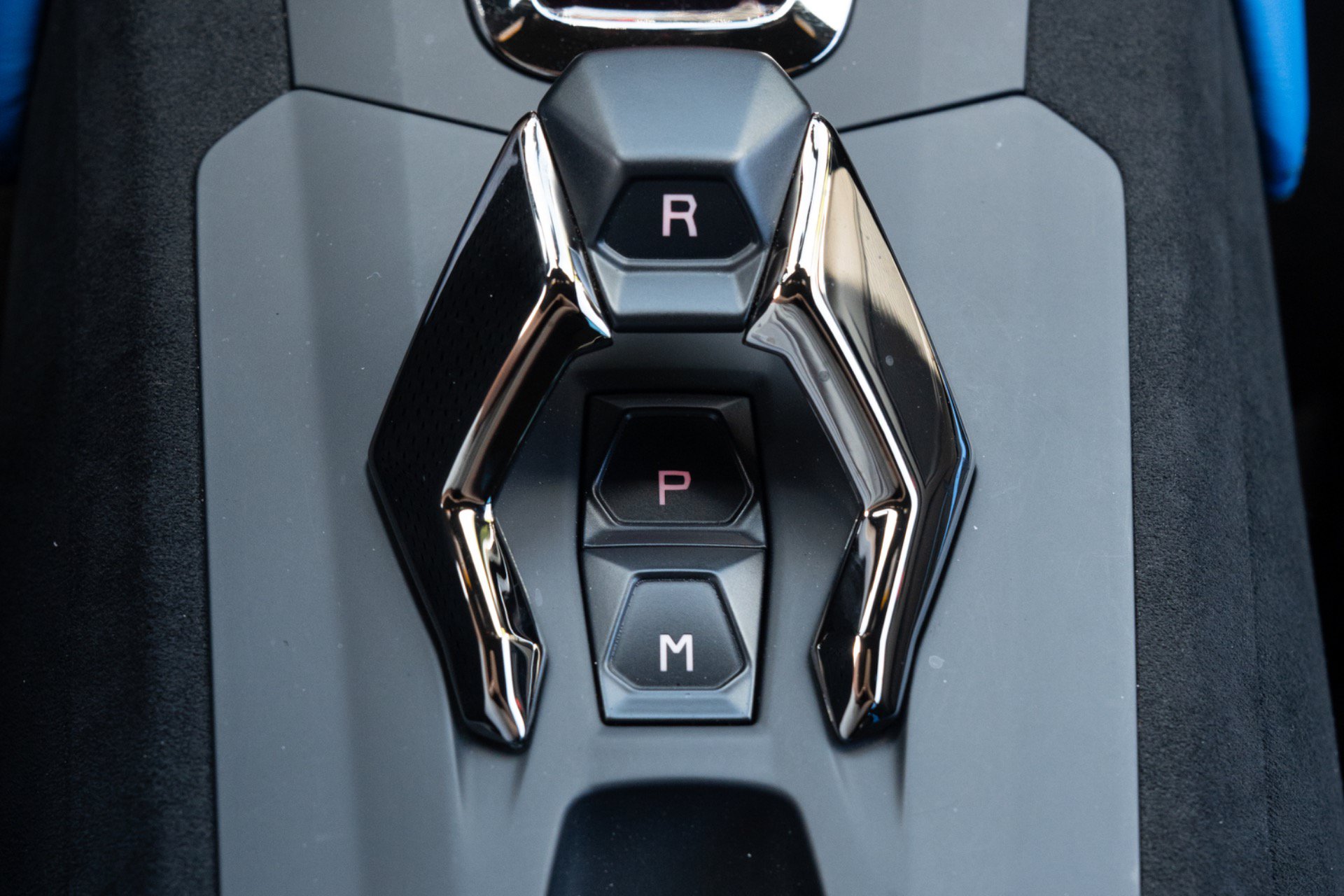 Used 2021 Lamborghini Huracan STO RWD image 25
