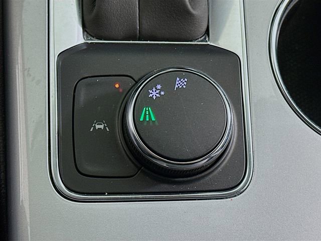 Used 2025 Chevrolet Blazer LT image 18