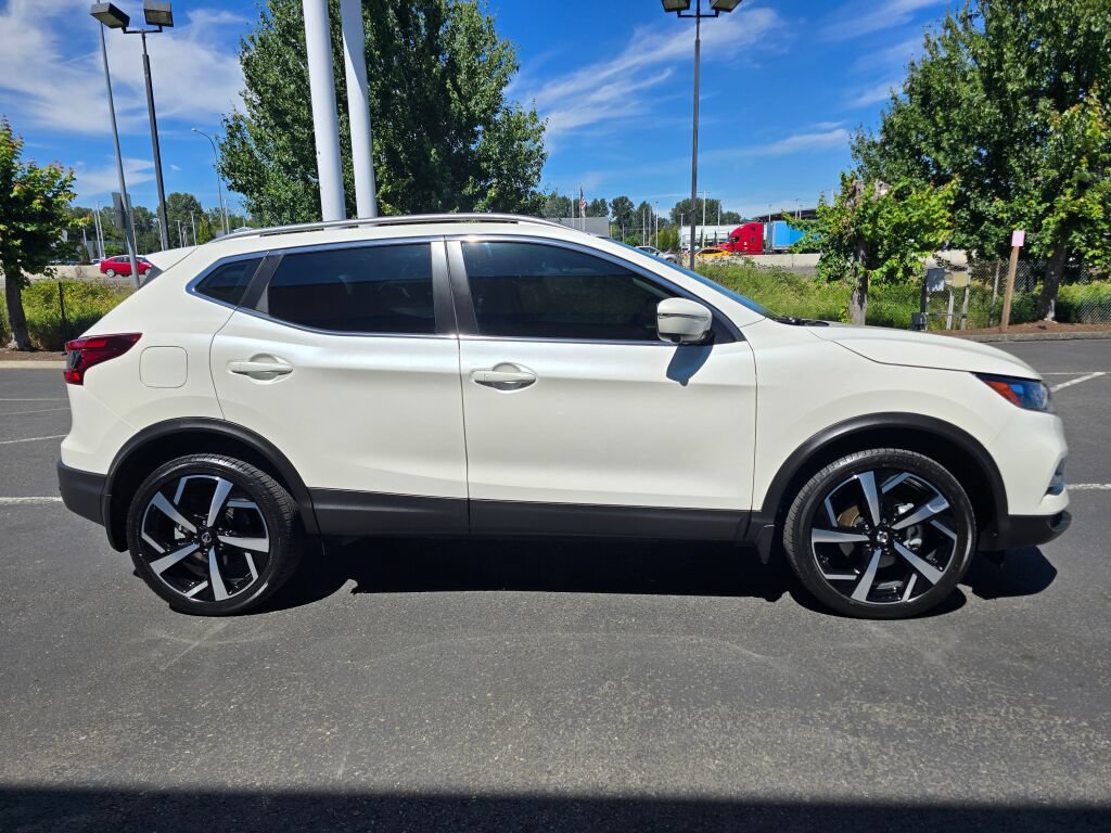 Used 2022 Nissan Rogue Sport SL AWD/4WD image 6
