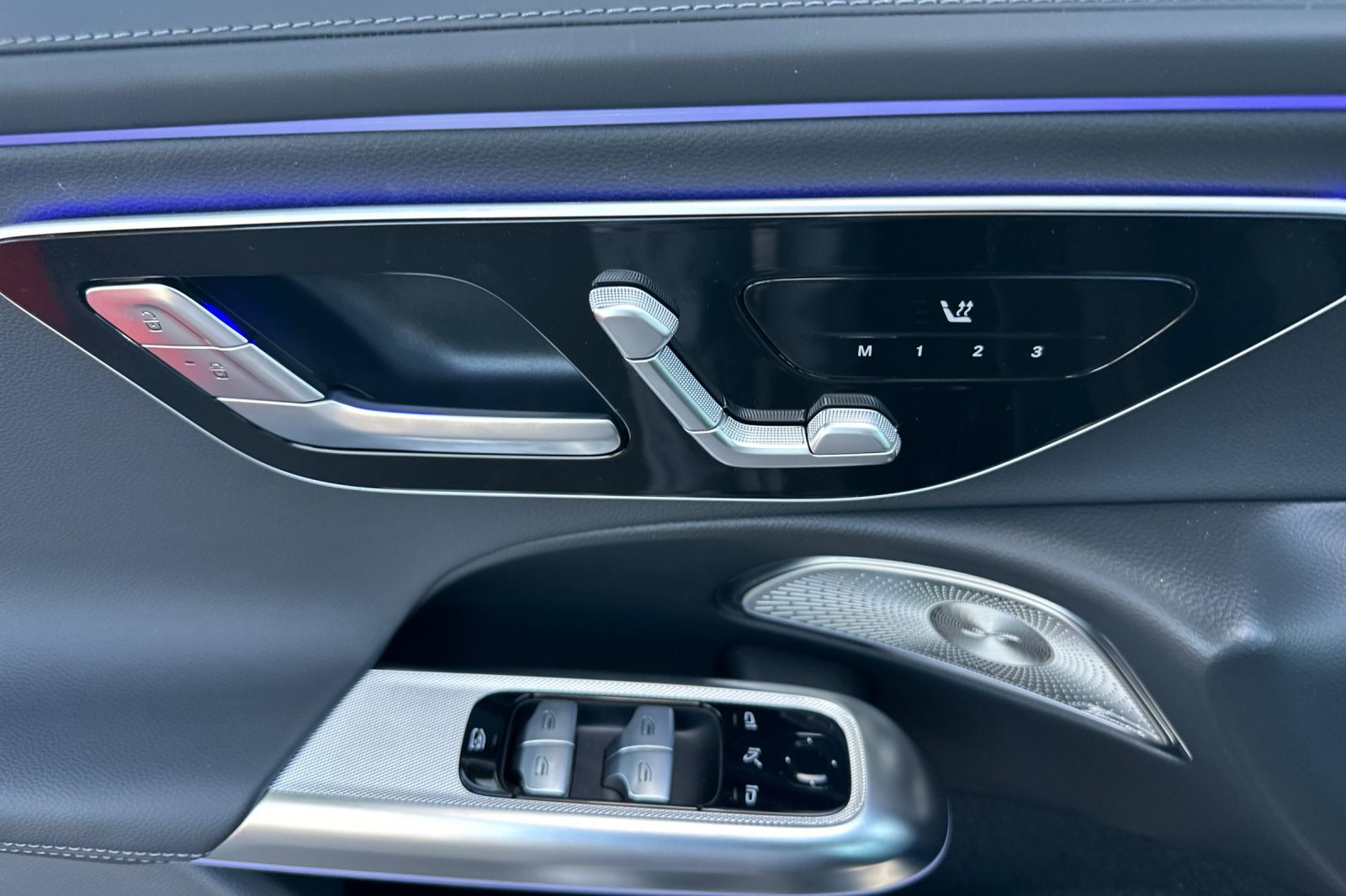New 2026 Mercedes-Benz E 350 4MATIC Sedan image 11