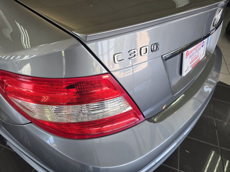 Used 2010 Mercedes-Benz C 300 Sedan w/ Multimedia Pkg image 30