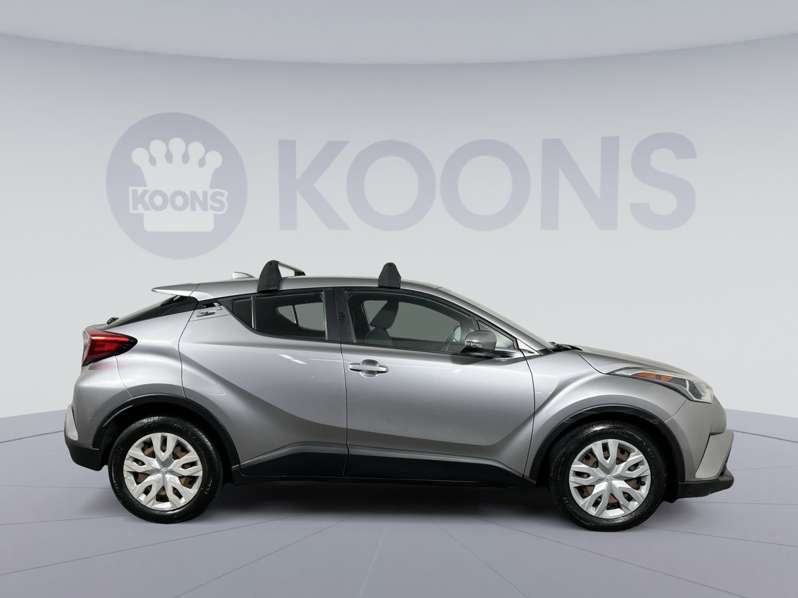 Used 2019 Toyota C-HR LE image 7