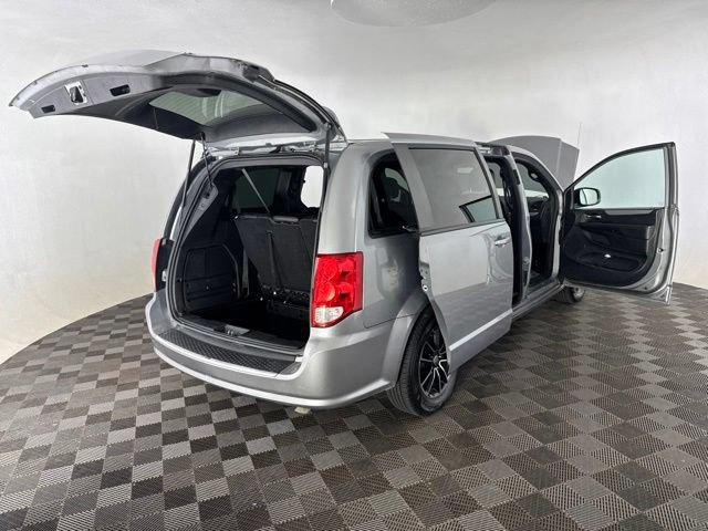 Used 2019 Dodge Grand Caravan GT FWD image 14