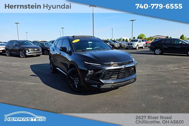 Used 2025 Chevrolet Blazer RS w/ Driver Confidence II Package FWD image 1