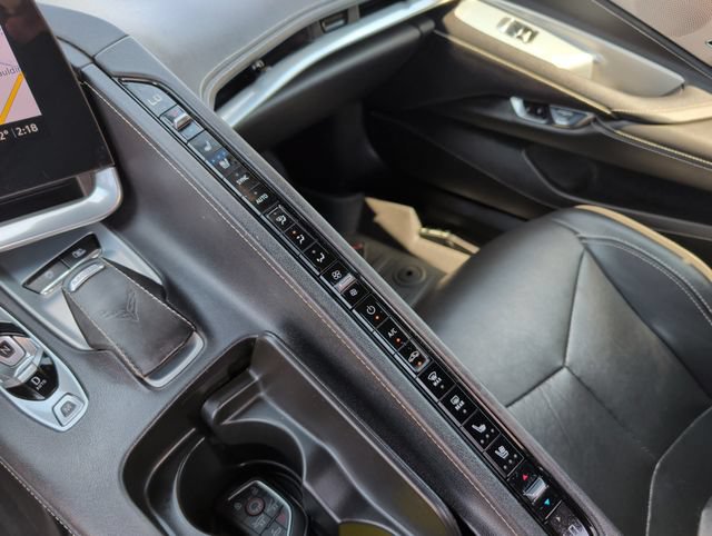 Used 2022 Chevrolet Corvette Stingray Preferred Conv w/ Z51 Performance Package RWD image 28