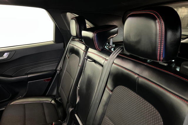 Used 2025 Ford Escape ST-Line image 20