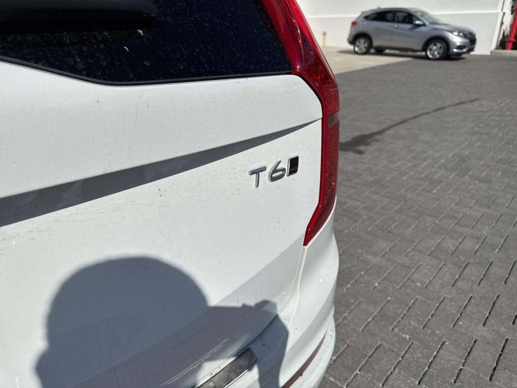 Used 2021 Volvo XC90 T6 Momentum w/ Protection Package Premier image 31