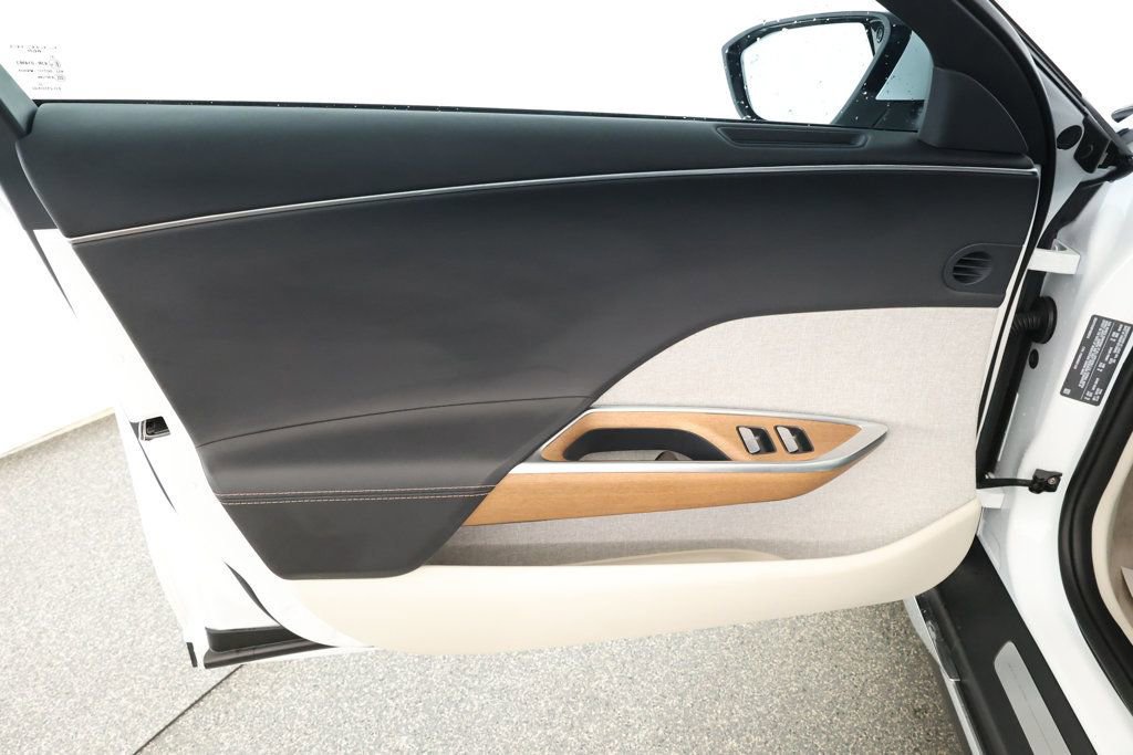 Used 2023 Lucid Air Touring image 9