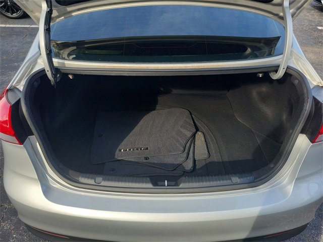 Used 2018 Kia Forte LX w/ LX Popular Package image 8