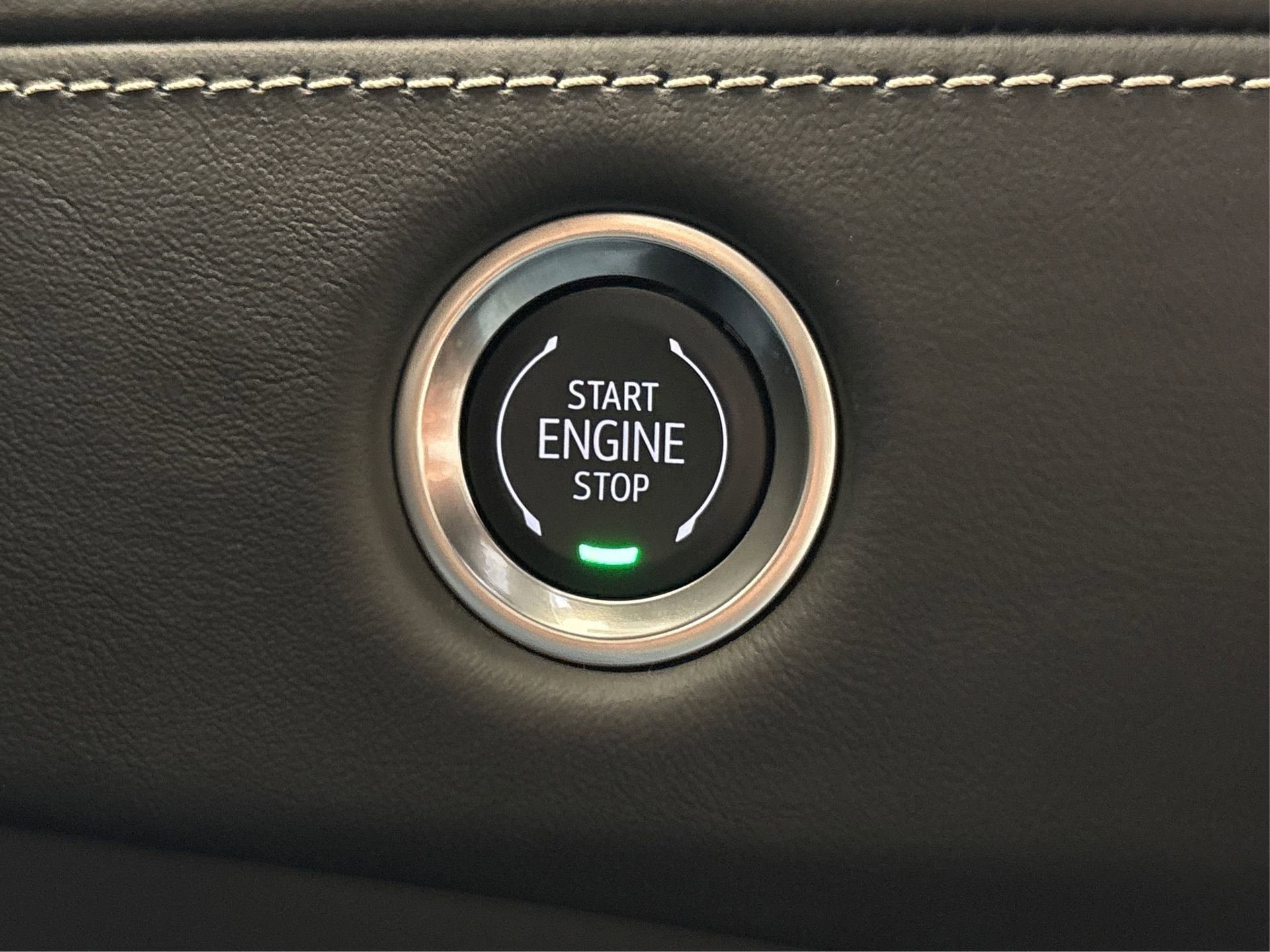 New 2025 Cadillac Escalade ESV Sport Platinum image 28