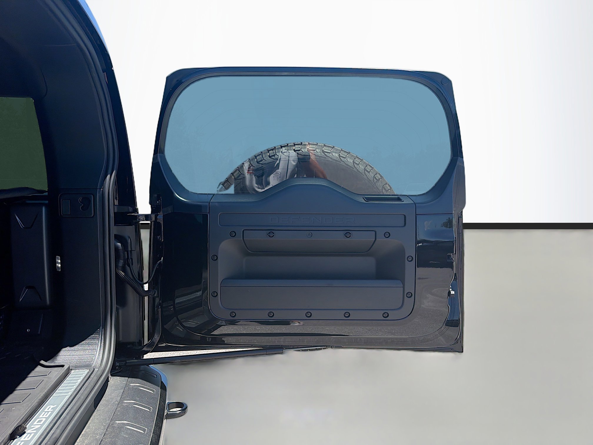 New 2026 Land Rover Defender 110 OCTA AWD/4WD image 13