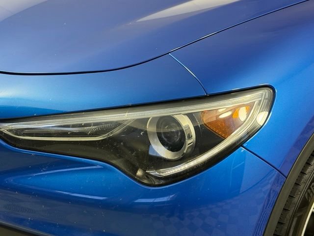 Used 2018 Alfa Romeo Stelvio Sport w/ Quick Order Package 22J Sport AWD/4WD image 13
