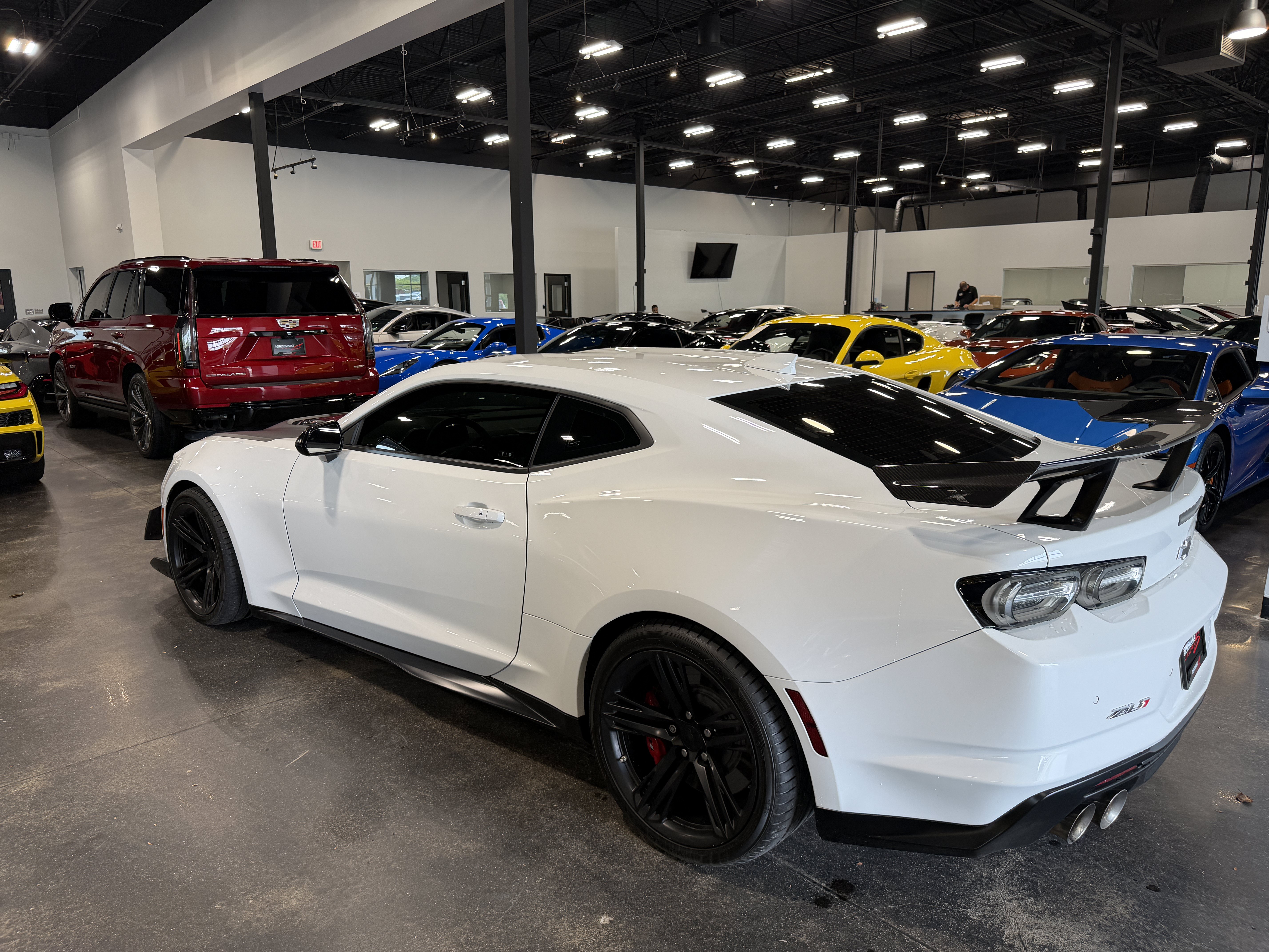 Used 2019 Chevrolet Camaro ZL1 RWD image 5
