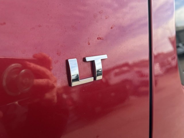 Used 2012 Chevrolet Suburban LT w/ Luxury Package image 6