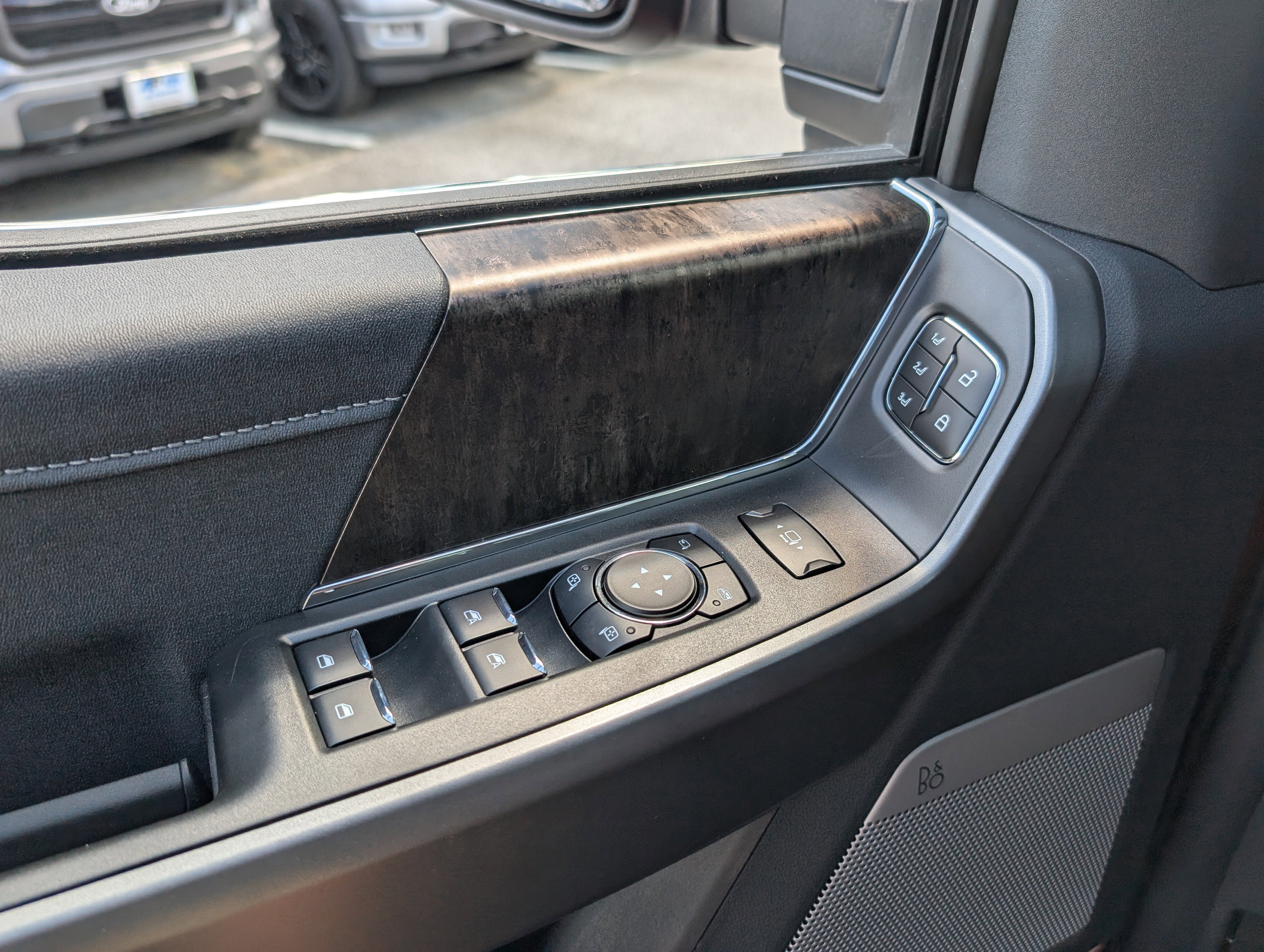 New 2026 Ford F250 Lariat w/ Lariat Ultimate Package image 18