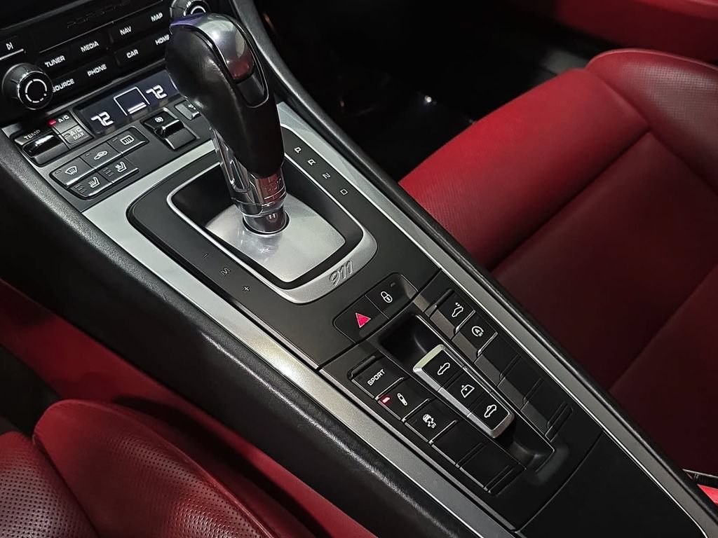 Certified 2019 Porsche 911 Carrera RWD image 20