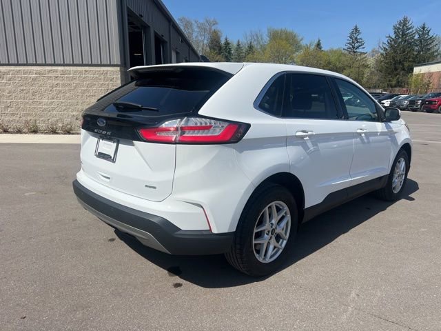 Used 2023 Ford Edge SEL w/ Convenience Package AWD/4WD image 5