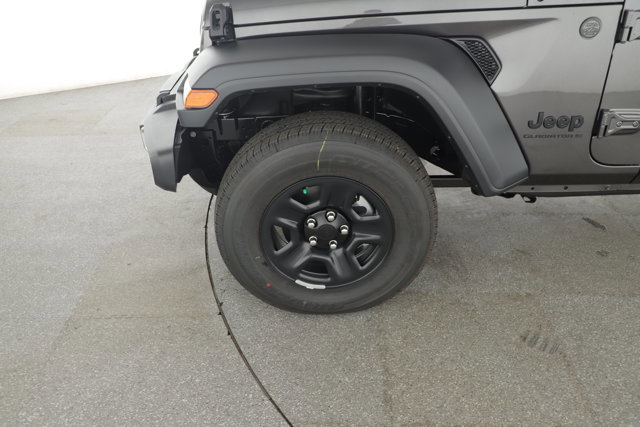 New 2025 Jeep Gladiator Sport image 4