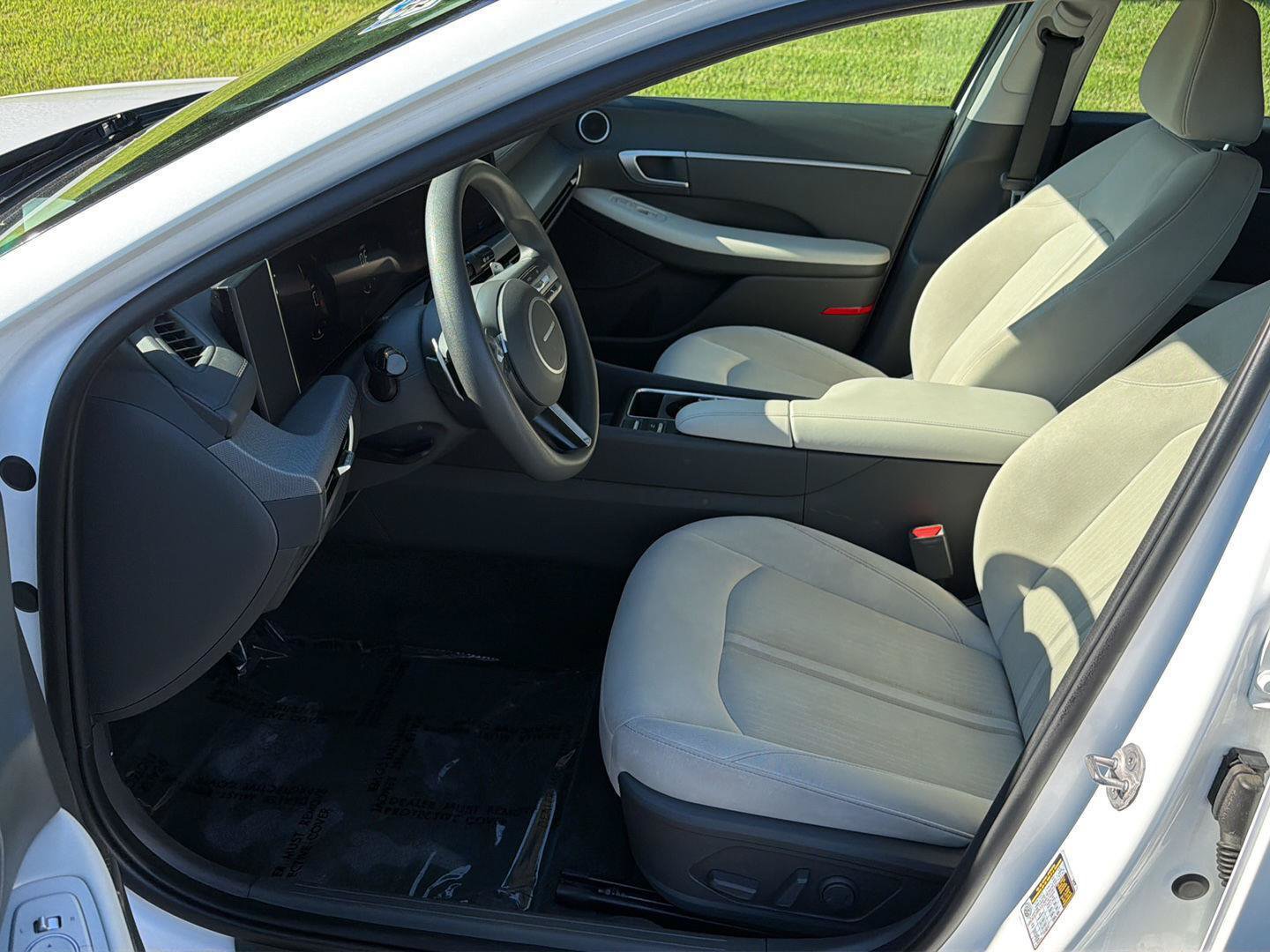 Used 2025 Hyundai Sonata SEL FWD image 9