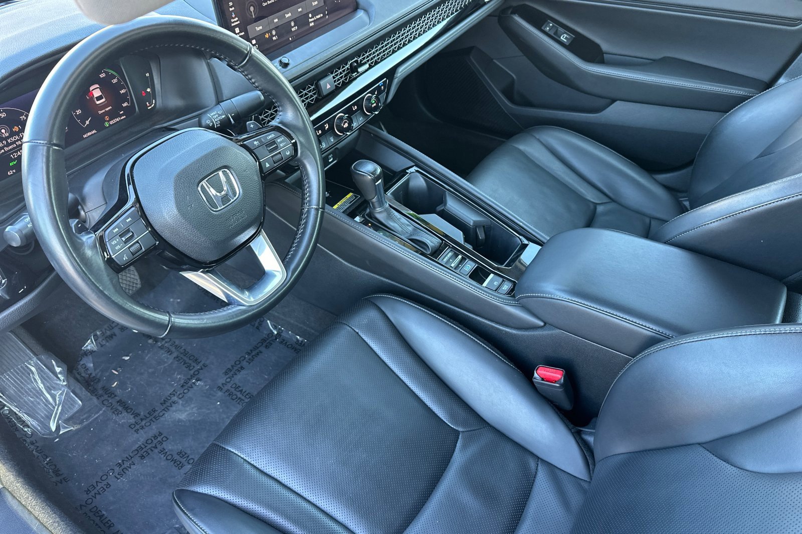 Used 2023 Honda Accord Touring image 10