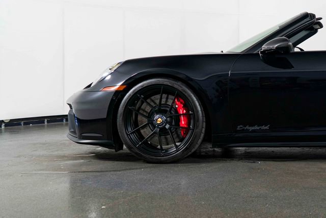 Used 2025 Porsche 911 Carrera 4 GTS AWD/4WD image 12