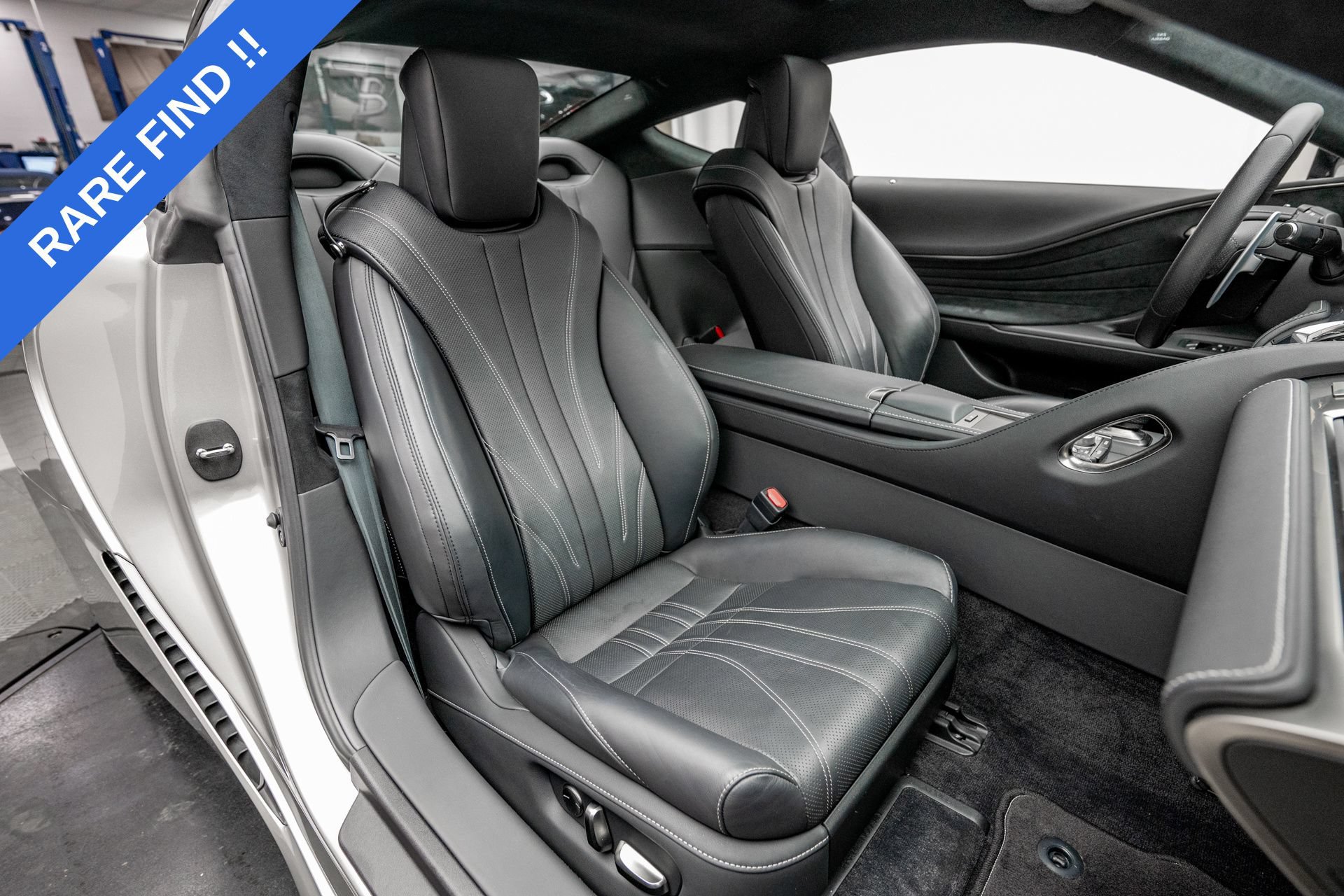 Used 2021 Lexus LC 500 Coupe w/ Touring Package RWD image 15