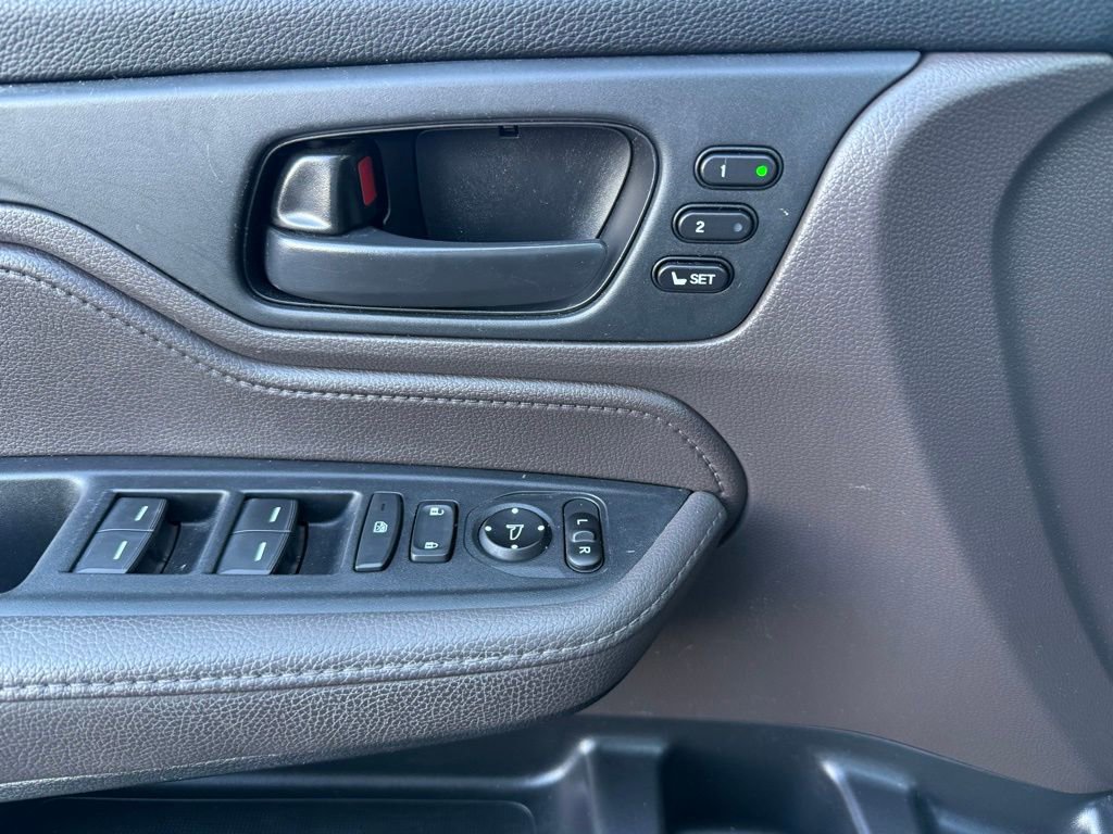 Used 2019 Honda Odyssey EX-L image 11
