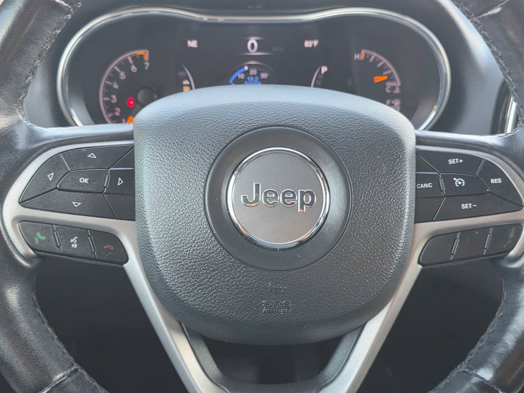 Certified 2021 Jeep Grand Cherokee Laredo X image 33