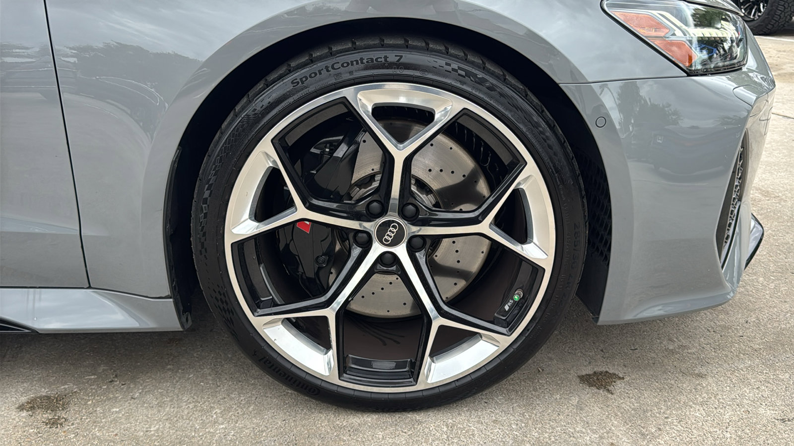 Used 2024 Audi RS 7 Performance AWD/4WD image 33