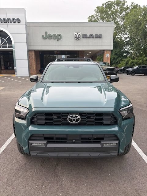 Used 2025 Toyota 4Runner TRD Off-Road Premium AWD/4WD image 3