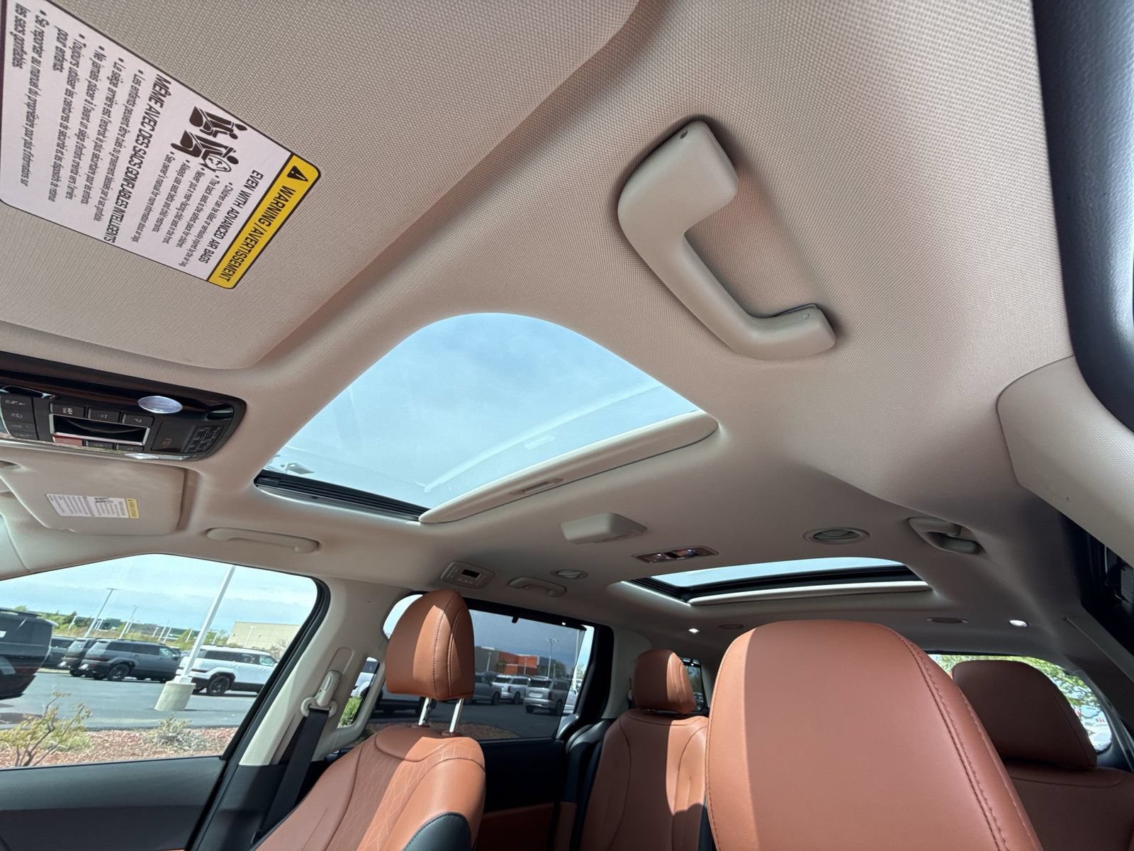Used 2026 Kia Carnival SX FWD image 23