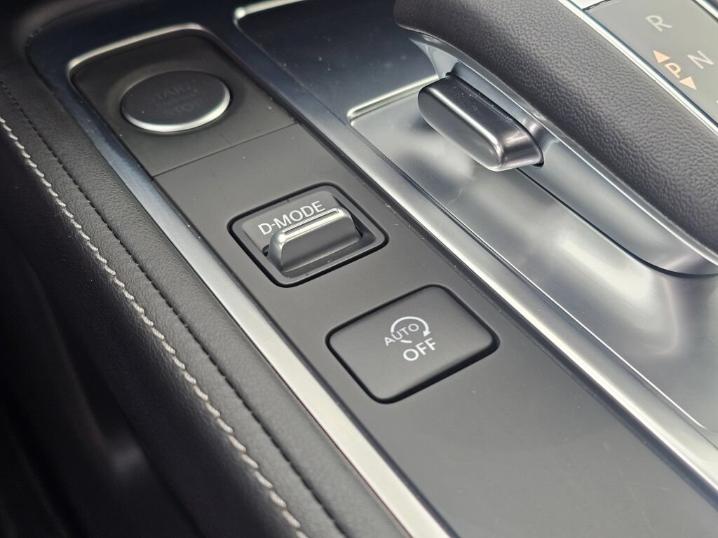 Used 2025 INFINITI QX60 Pure AWD/4WD image 35