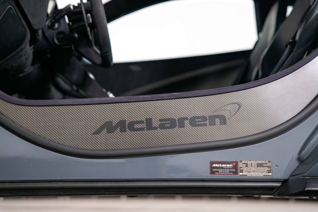 Used 2016 McLaren 675LT Coupe RWD image 17
