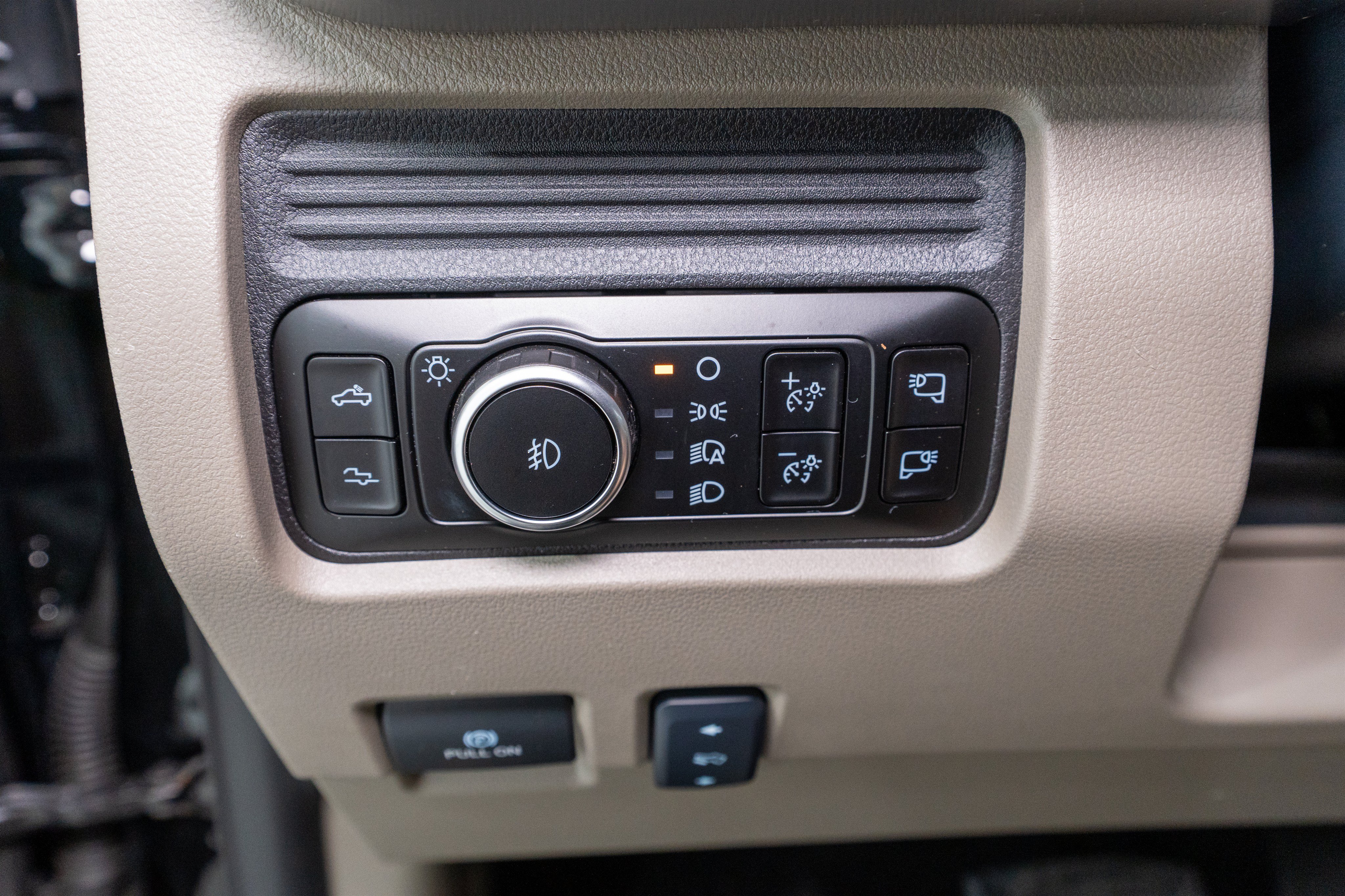Used 2026 Ford F250 Platinum w/ Platinum Plus Package AWD/4WD image 36