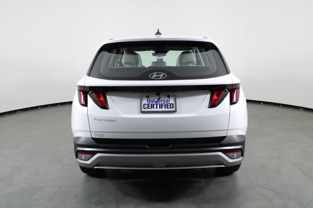 Certified 2026 Hyundai Tucson SE FWD image 11