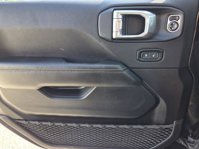 Used 2025 Jeep Wrangler Unlimited Sahara w/ Safety Group AWD/4WD image 23