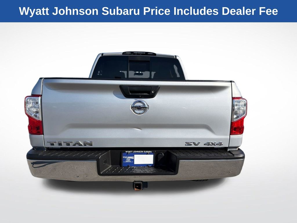 Used 2018 Nissan Titan SV AWD/4WD image 7