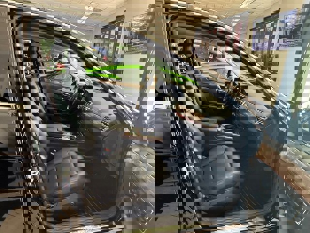 Used 2011 Mercedes-Benz E 350 Luxury image 8