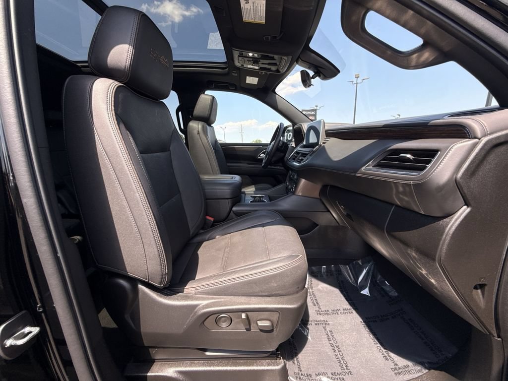 Used 2022 Chevrolet Suburban High Country AWD/4WD image 29