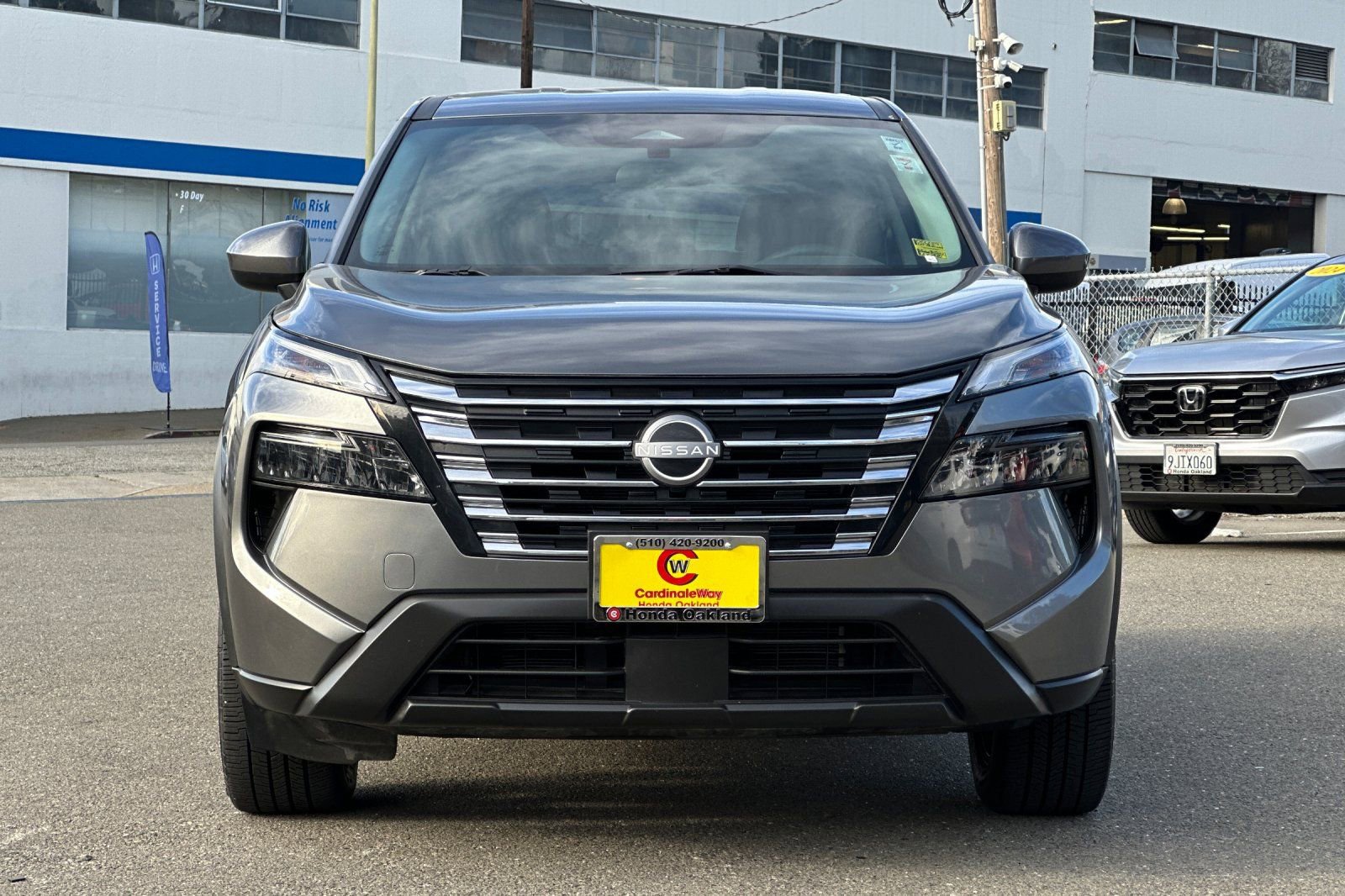 Used 2024 Nissan Rogue SV image 10