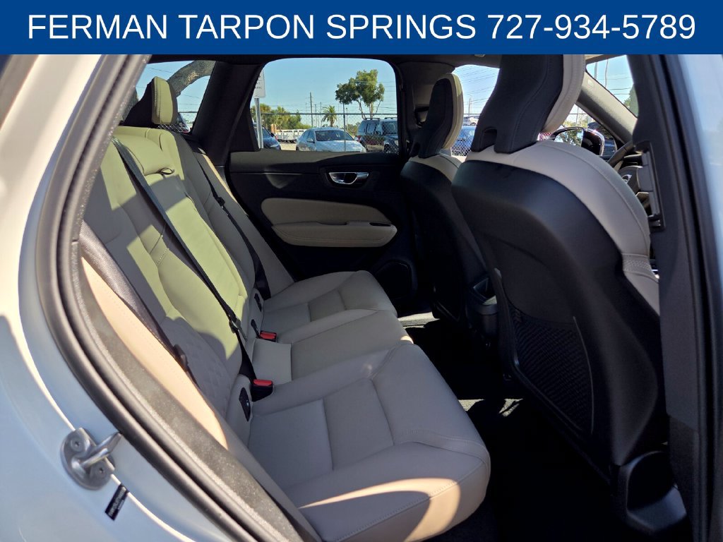 New 2026 Volvo XC60 B5 Core AWD/4WD image 16