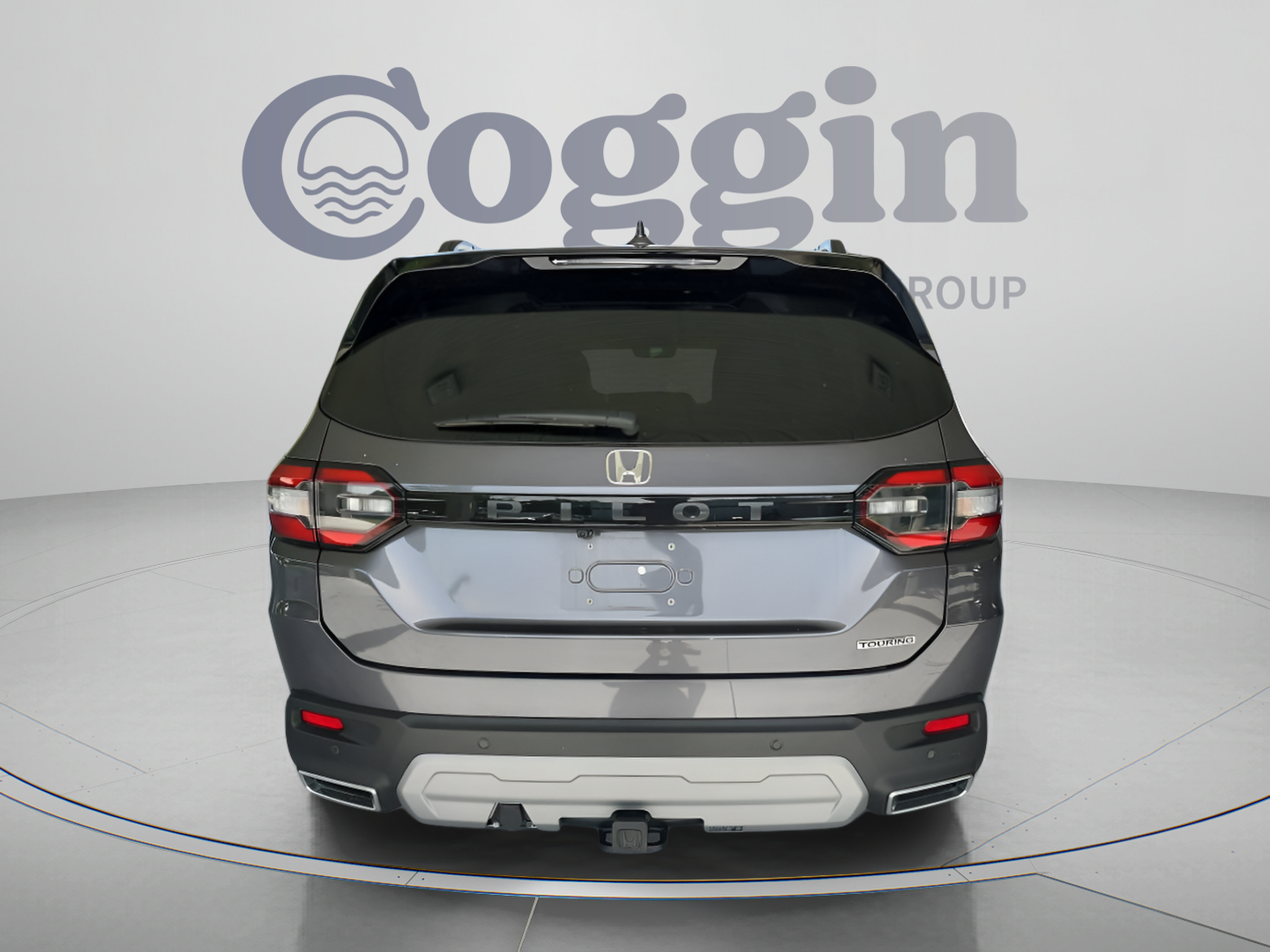 Used 2025 Honda Pilot Touring image 4