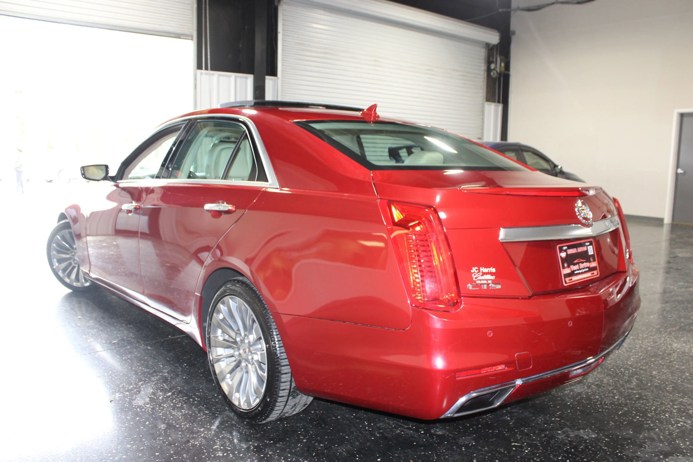 Used 2014 Cadillac CTS Luxury RWD image 4