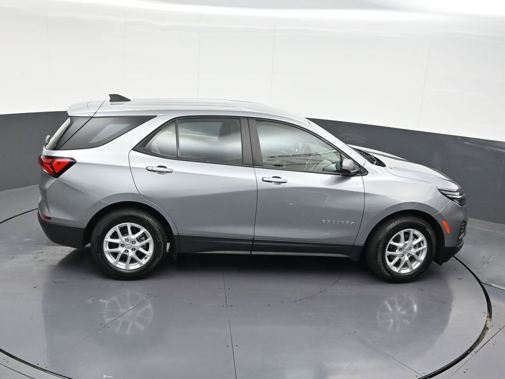 Used 2024 Chevrolet Equinox LS FWD image 20