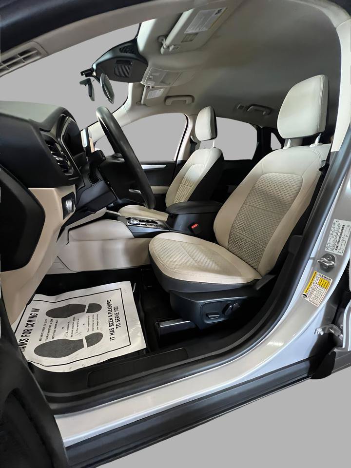 Used 2020 Ford Escape SE FWD image 26
